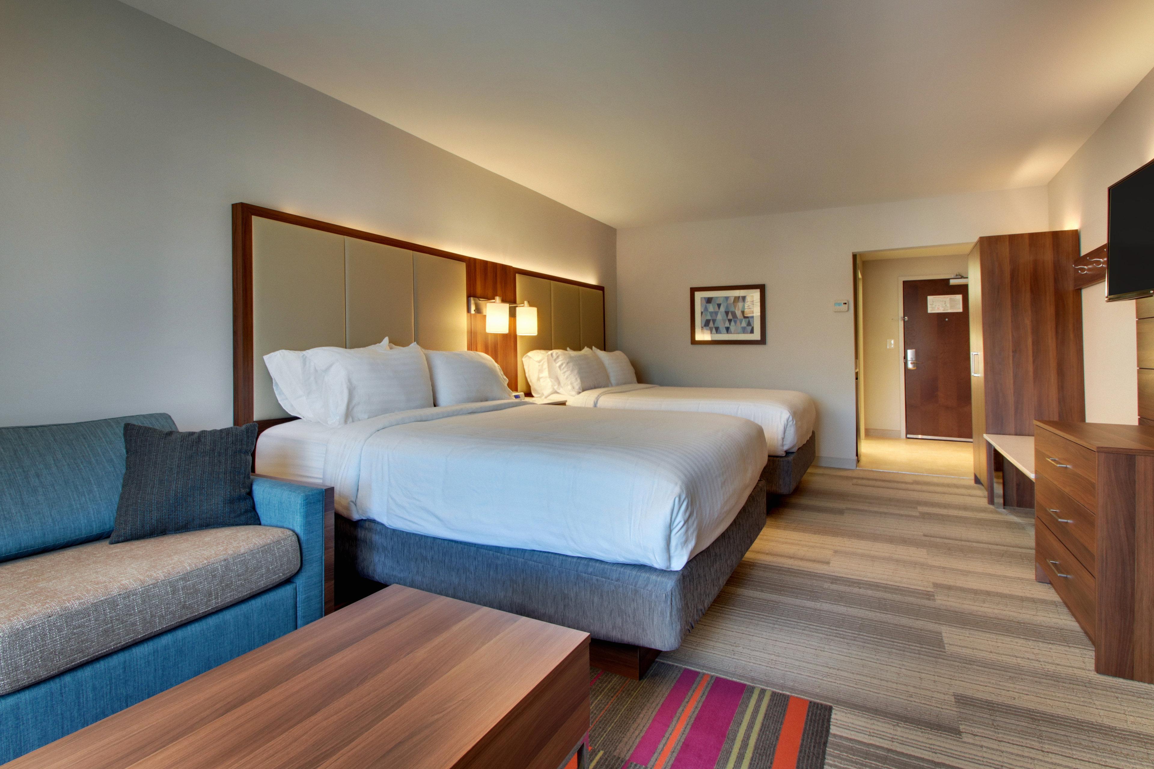 Express & By Ihg 3* Helen