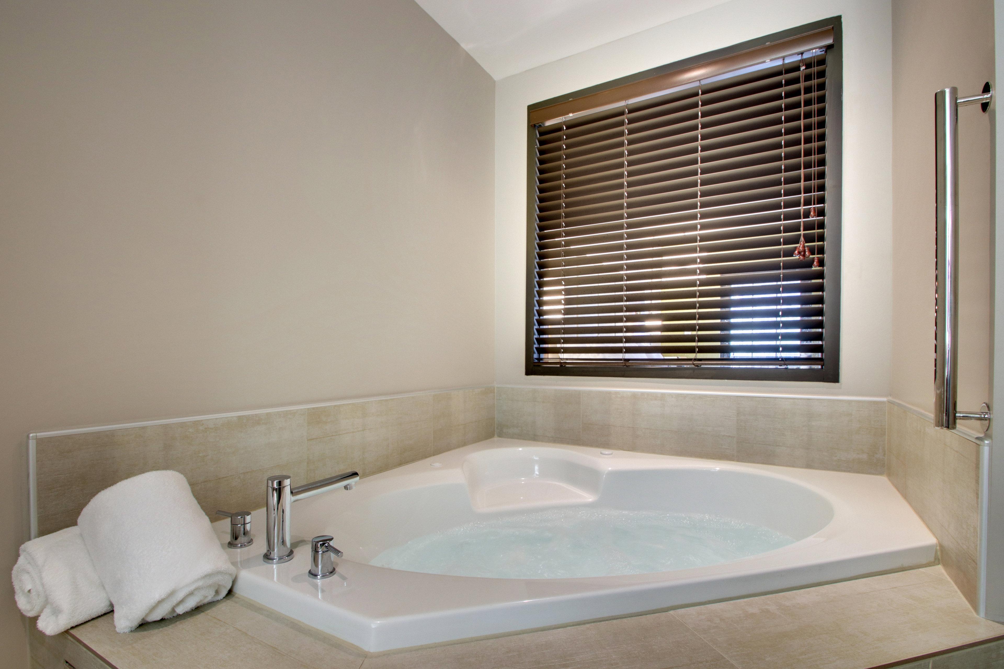 Hotel Express & By Ihg